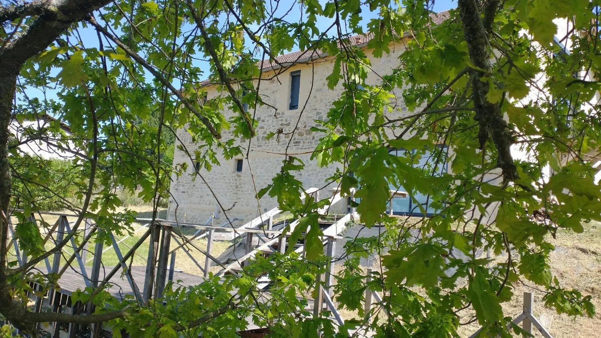 Comfortable Vacation Home In Gourdon 0*, Gourdon-en-quercy Frankrig